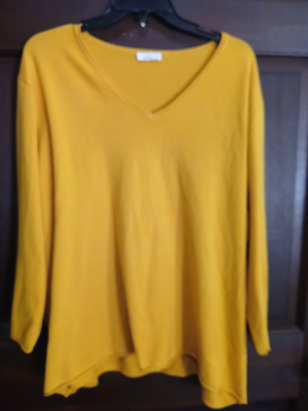 Milano Mustard Yellow V-Neck Long Sleeve Sweater With Rolled Hem And Top Size 2X